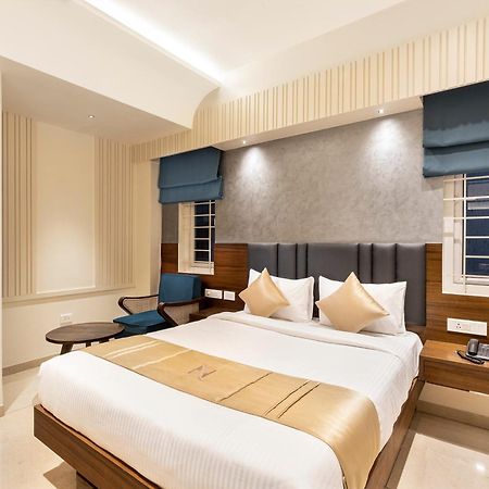 Narthaki Boutique Hotel Бангалор Екстериор снимка