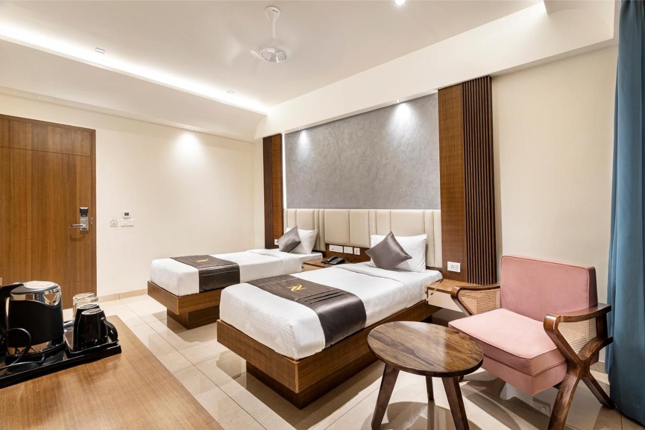 Narthaki Boutique Hotel Бангалор Екстериор снимка