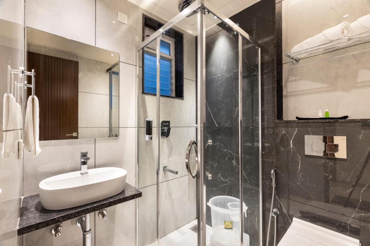 Narthaki Boutique Hotel Бангалор Екстериор снимка